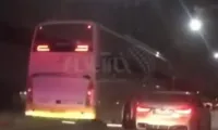 اولین فیلم از حرکت اتوبوس حامل بازیکنان الاتحاد به سمت فرودگاه اصفهان
